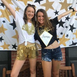 Meet your Posher, Laura